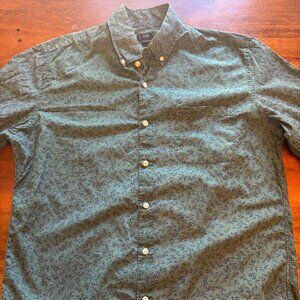 J.Crew Men’s Button-Down Shirt – Size Medium – Green with Branch Print
